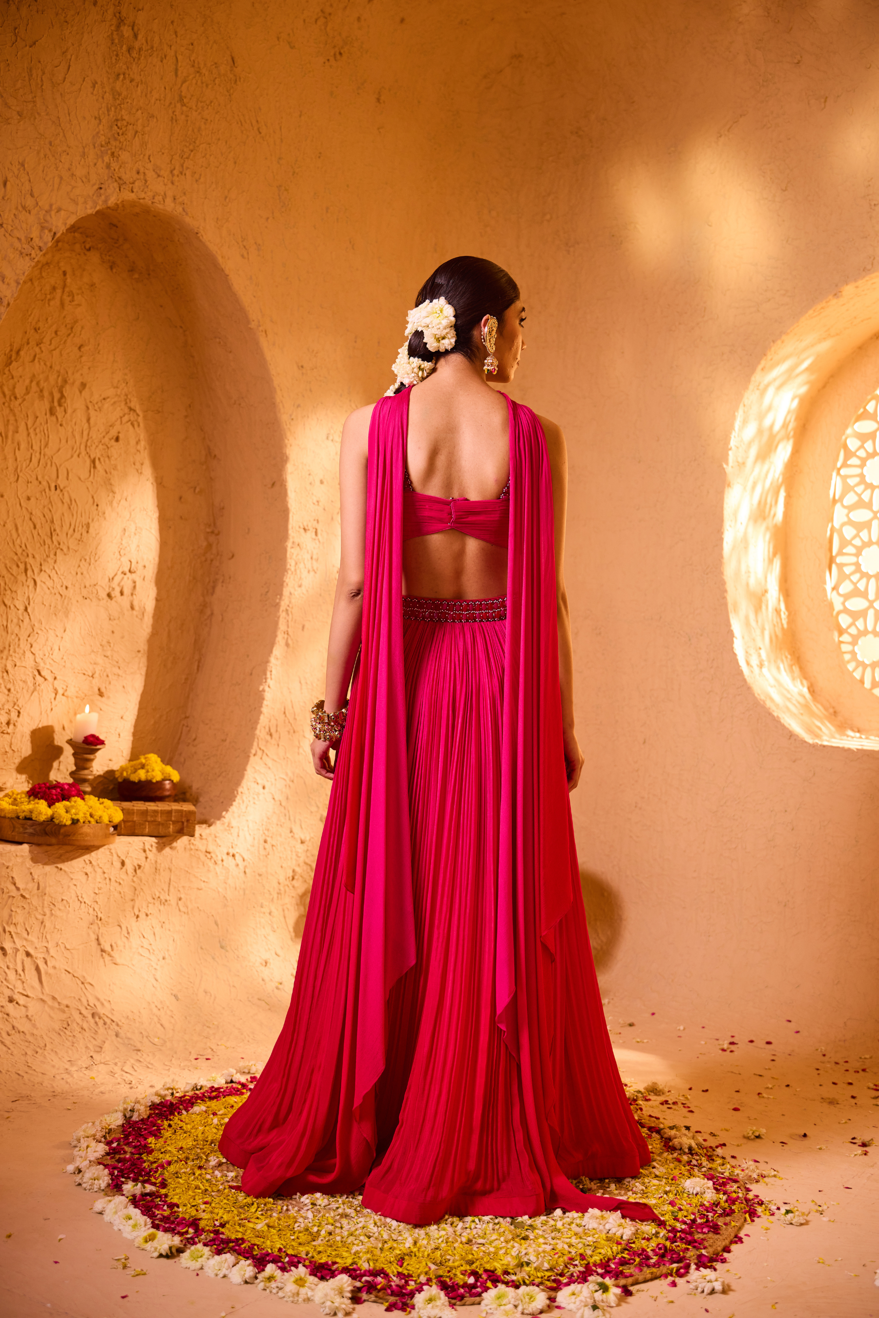 GULAAB BAAG – Ombre Red Pink Saree GULAAB BAAG – Ombre Red Pink Saree
