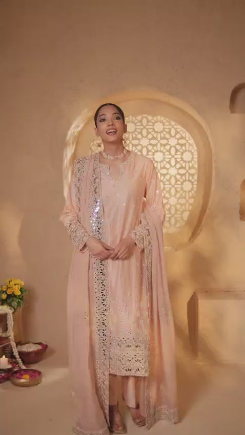 Fitoor Kurta Set – Blush Peach