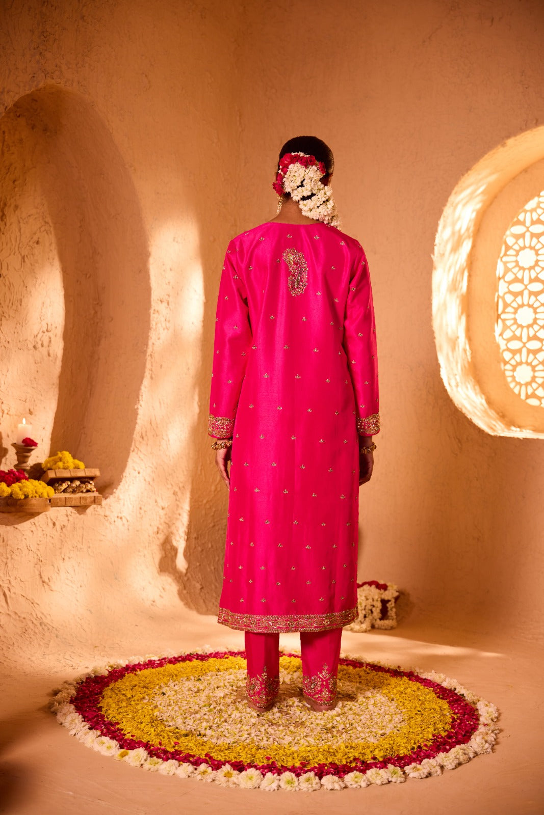 SAVEERA – Fuchsia Pink Chiniya Silk Kurta Set